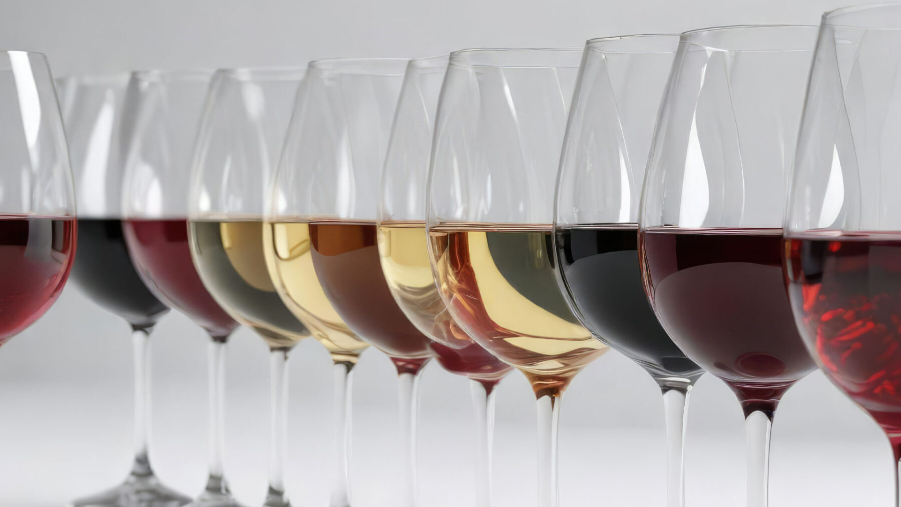 Wine types benefit from a universal glass - Royal Glass